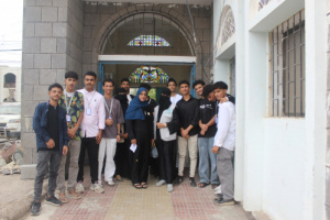 طلاب كلية العلوم الإدارية والإنسانية بالجامعة الألمانية الدولية ينفذون نزول إنساني إلى دار رعاية العجزة والمسنين بعدن