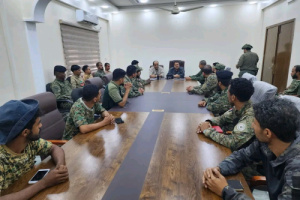 نائب مدير أمن عدن يلتقي مشرفي كاميرات المراقبة في اقسام الشرط ويشدد على الجاهزية الفنية