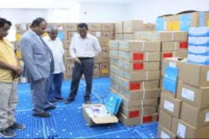 صحة حضرموت تتسلم أدوية ومحاليل وريدية من اليونيسيف