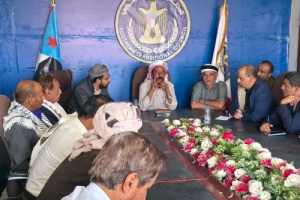 رئيس انتقالي شبوة يناقش مع أعضاء الجمعية والمستشارين ترتيبات الفعالية الجماهيرية