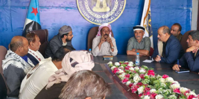 رئيس انتقالي شبوة يناقش مع أعضاء الجمعية والمستشارين ترتيبات الفعالية الجماهيرية