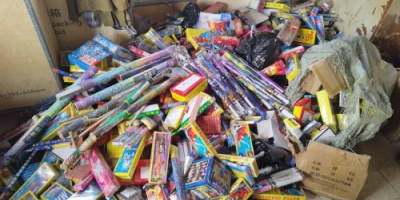 أمن عدن ينفذ حملات أمنية لضبط الألعاب النارية ومكافحة التسول والباعة المتجولين