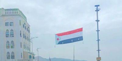 أعلام الجنوب تملأ شوارع المكلا قبيل مظاهرة رافضة لوجود القوات الشمالية بحضرموت