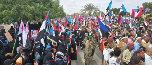 تزامنا مع فعالية الثبات.. إطلاق هاشتاج أبين تجدد العهد للجنوب