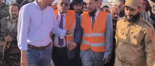 تدشين حملة نظافة واسعة في العاصمة عدن بمشاركة مدراء المديريات وصندوق النظافة