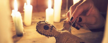 الأجهزة الأمنية تضبط امرأة بتهمة ممارسة أعمال السحر والشعوذة في عدن   