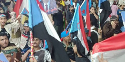 ساحة العروض تكتظ بحشود المتظاهرين قبيل انطلاق مليونية القرار