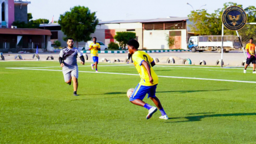 الأمن الوطني أبين يكتسح مكتب القائد بثمانية أهداف نظيفة ويتأهل إلى نصف نهائي بطولة قوات الأمن الوطني الرمضانية الأمن الوطني أبين يكتسح مكتب القائد بثمانية أهداف نظيفة ويتأهل إلى نصف نهائي بطولة قوات الأمن الوطني الرمضانية