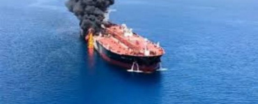 صواريخ إيرانية تستهدف ناقلة نفط قبالة سواحل عُمان