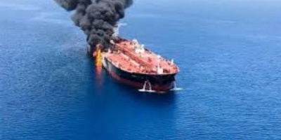 صواريخ إيرانية تستهدف ناقلة نفط قبالة سواحل عُمان