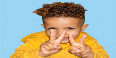 حادث مأساوي ينهي حياة طفل أثناء مرور موكب عسكري في مديرية كريتر