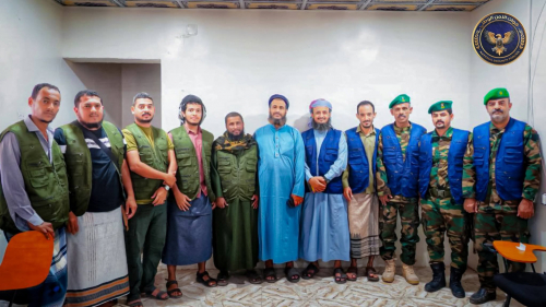 احتياط القائد والصحية يتأهلان لربع نهائي مسابقة الامن الوطني الثقافية الرمضانية بعد تغلبهما على طوق عدن والتقاعد