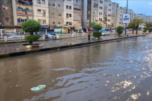 هطول أمطار غزيرة على مديريات العاصمة عدن