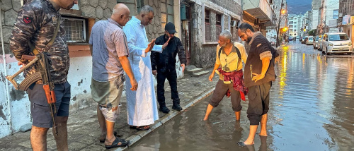 مبجر وبن جرادي يطّلعان على مواقع تصريف مياه الامطار وازالة الاضرار عقب الامطار التي شهدتها المديرية