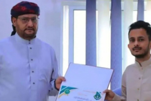 حادث مروع ينهي حياة شابين يمنيين ويصيب 15 شخصًا في نجران أثناء ذهابهم لأداء العمرة