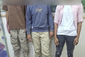 شرطة الدرين تضبط ثلاثة متهمين بسرقة مجوهرات وتعيدها لمالكها