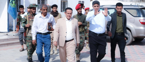 الحالمي يتفقد سير العمل في انتقالي العاصمة عدن