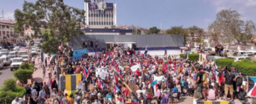 بن بريك يوجه نصيحة للسعودية بعد فتح مقرات الانتقالي في العاصمة عدن