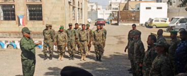 مدير قسم شرطة القاهرة بعدن يشدد على الثبات المهني واستمرار الجاهزية الأمنية