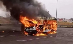 حادث مروع لحافلة يمنية في السعودية.. نجاة الركاب بأعجوبة من حريق مفاجئ