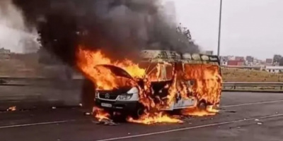 حادث مروع لحافلة يمنية في السعودية.. نجاة الركاب بأعجوبة من حريق مفاجئ