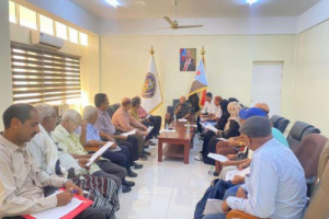 مستشاري الانتقالي يدين استخدام الرصاص الحي ضد متظاهري المكلا