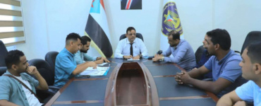 الهيئة المالية والإدارية تناقش تطوير الأداء وتعزيز الانضباط الوظيفي في اجتماعها الدوري