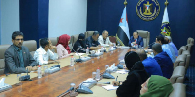 الحالمي يعقد لقاء بالهيئة السياسية ويؤكد على أهمية الخطاب السياسي في تعزيز الانتماء للأرض
