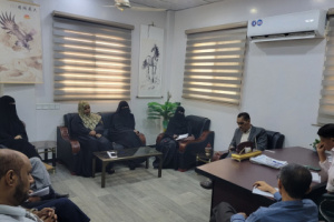 كلية اللغات والترجمة بجامعة عدن تعقد اجتماعها الدوري للجنة الاعتماد الأكاديمي لشهر أبريل 2026م