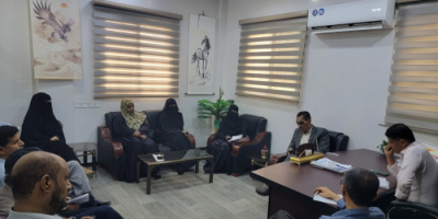 كلية اللغات والترجمة بجامعة عدن تعقد اجتماعها الدوري للجنة الاعتماد الأكاديمي لشهر أبريل 2026م