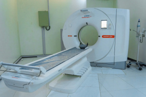 تدشين وحدتي الرنين المغناطيسي والأشعة المقطعية بهيئة مستشفى شبوة العام