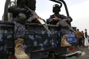 الحوثي يطلق الرصاص على الأهالي لمنعهم من الوصول إلى أراضيهم في إب