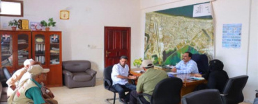 مدير خور مكسر يشدد على تشديد الرقابة على الأسواق وضبط أسعار السلع