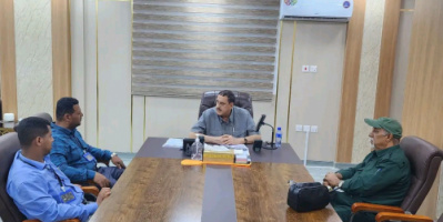 مدير أمن عدن يلتقي أسرة الدكتور عبد الرحمن الشاعر ويؤكد قرب استكمال التحقيقات وإحالة الجناة للنيابة