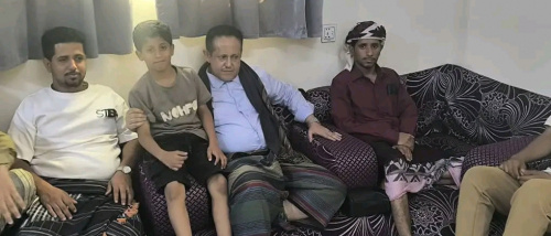 الحالمي يقدم واجب العزاء لأسرة الشهيد عبدالرحمن الشاعر ويؤكد رفض المجلس لاستهداف الكفاءات الوطنية