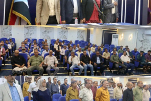 الشيخ اليزيدي يلتقي عدد من الشخصيات الاجتماعية والقبلية من العاصمة عدن والضالع