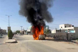 نجاة سائق بعد احتراق سيارته بالكامل قرب محطة اليرموك في عتق