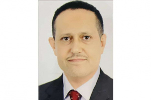 الحالمي يُعزّي الأستاذ أنيس علي قاسم النسري وإخوانه في وفاة والدتهم