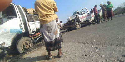 نجاة مواطن من حادث تصادم مروع في أبين