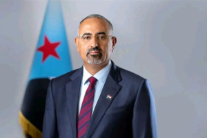 الرئيس الزُبيدي يعزّي بوفاة الإعلامي فيصل السعيدي