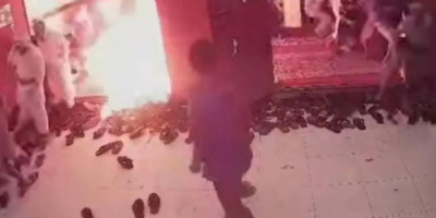 بسبب "نهب المستحقات".. جندي يمني يحرق نفسه في معقل حزب الإصلاح بمأرب