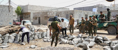 وحدة حماية الأراضي تواصل حملاتها لوقف البناء العشوائي في الممدارة والعريش بعدن