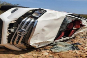 وفاة 3 مسافرين بحادث مروري في سقطرى