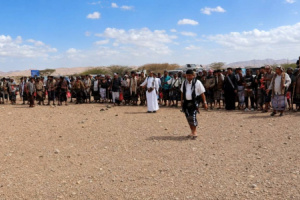 مدير أمن أبين يقود صلحاً قبلياً ينهي قضية إصابة بالخطأ في المحفد