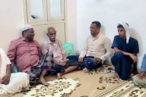  انتقالي تريم يزور أسر الشهداء وعدداً من المناضلين بمناسبة عيد الأضحى المبارك