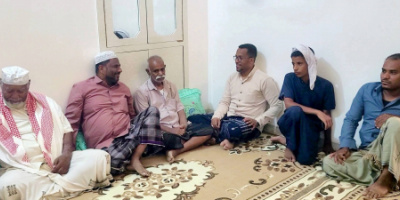  انتقالي تريم يزور أسر الشهداء وعدداً من المناضلين بمناسبة عيد الأضحى المبارك