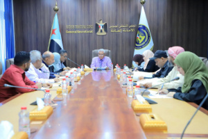 الأمانة العامة تدين أوامر القبض بحق قياداتها وتناقش المستجدات السياسية والخدمية
