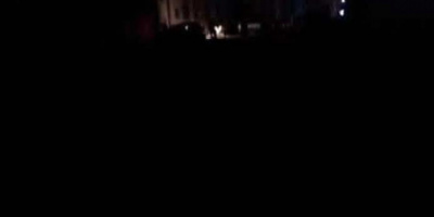 سقوط سلك يتسبب بانطفاء الكهرباء كلياً في هذه المنطقة