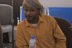قوات مدعومة سعودياً تعتقل ناشطًا في تريم بعد تعرضه للضرب من قبلها