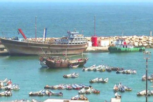 خفر السواحل يستجيب لبلاغ استغاثة من قارب معطل